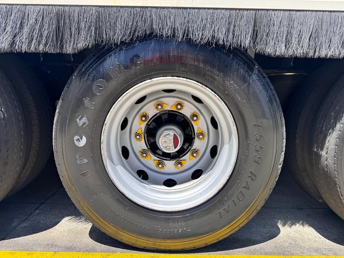 2014 FTE St3 24 Pallet -28 Freezer, Rear Evap Roller Door, 4.2M