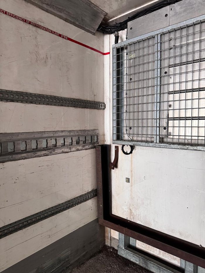 2014 FTE St3 24 Pallet -28 Freezer, Rear Evap Roller Door, 4.2M