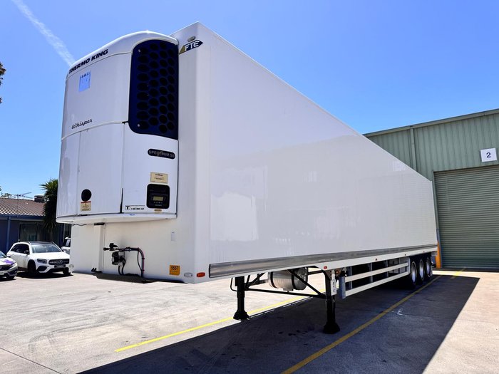 2014 FTE St3 24 Pallet -28 Freezer, Rear Evap Roller Door, 4.2M