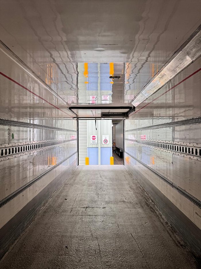 2014 FTE St3 24 Pallet -28 Freezer, Rear Evap Roller Door, 4.2M