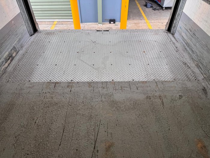 2014 FTE St3 24 Pallet -28 Freezer, Rear Evap Roller Door, 4.2M