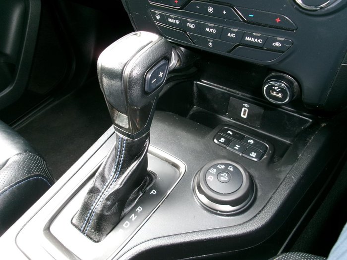 2020 Ford Everest Sport