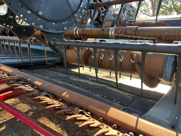 2012 CASE IH 2152 Red