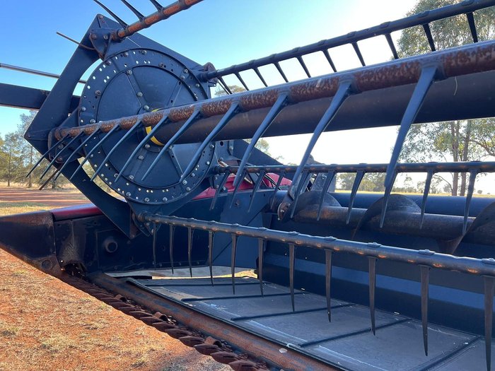 2012 CASE IH 2152 Red