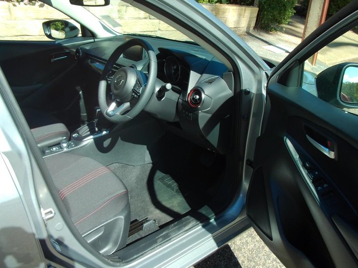 2025 Mazda 2 G15 Evolve