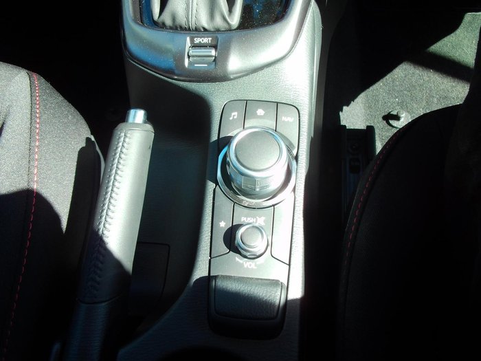 2025 Mazda 2 G15 Evolve