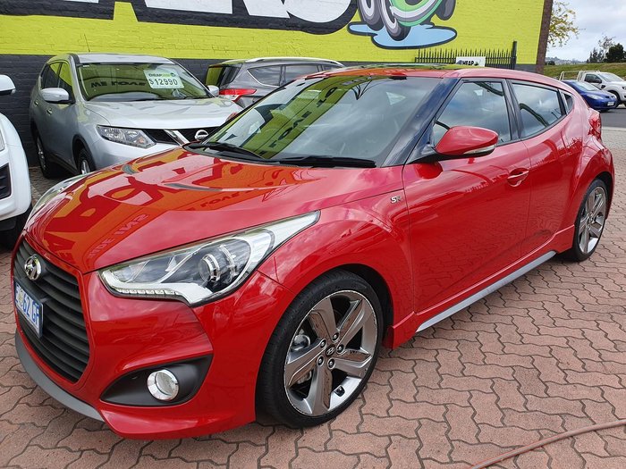 2014 Hyundai Veloster SR Turbo FS4 Series II Veloster Red