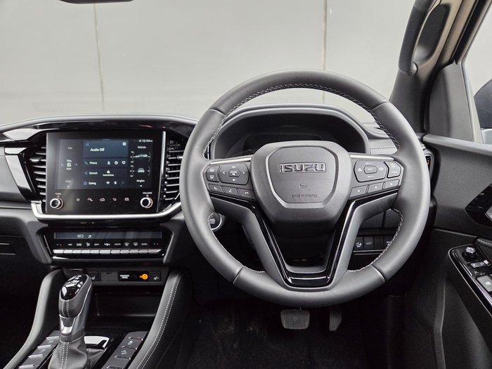 2025 Isuzu MU-X LS-T