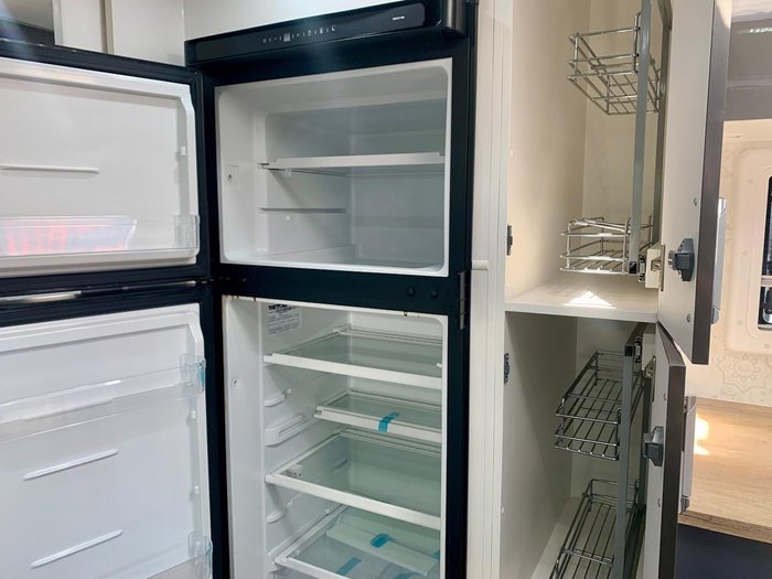 2023 VICTORY CARAVANS Trophy Rear club