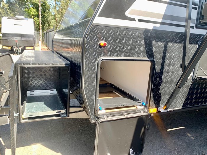 2023 VICTORY CARAVANS Trophy Rear club