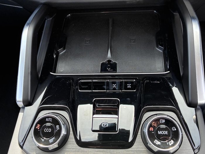 2025 LDV D90 Executive