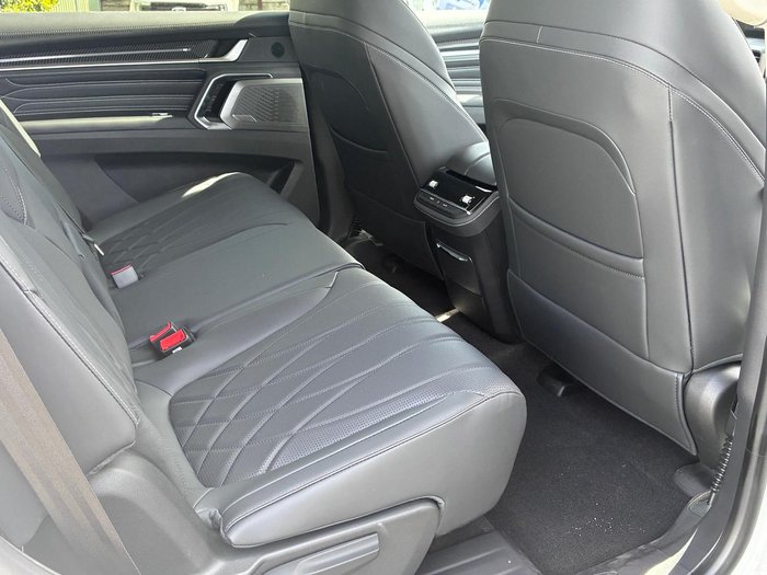 2025 LDV D90 Executive