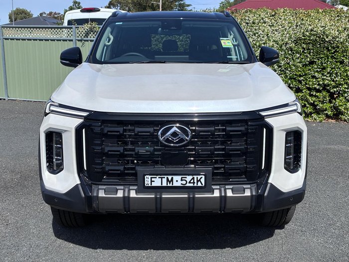 2025 LDV D90 Executive