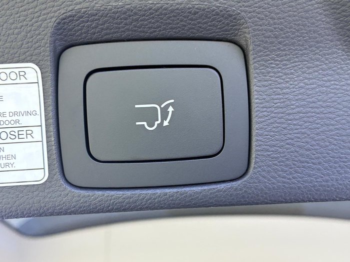 2025 LDV D90 Executive