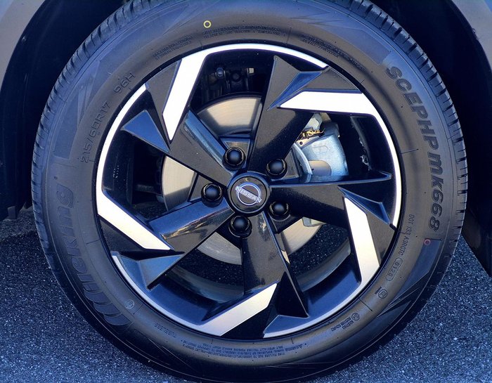 2023 Nissan JUKE ST+