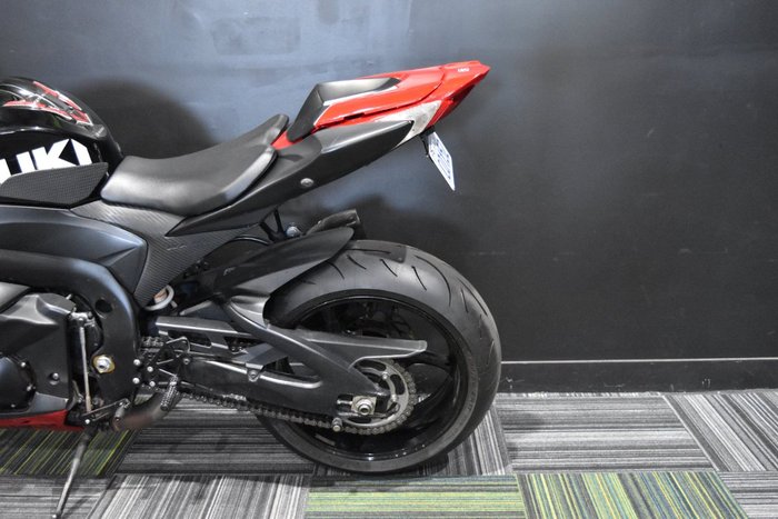 2010 Suzuki GSX-R1000 black