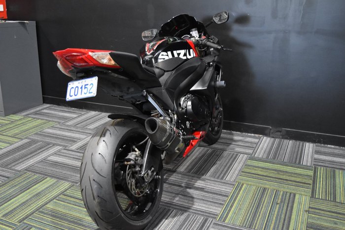 2010 Suzuki GSX-R1000 black