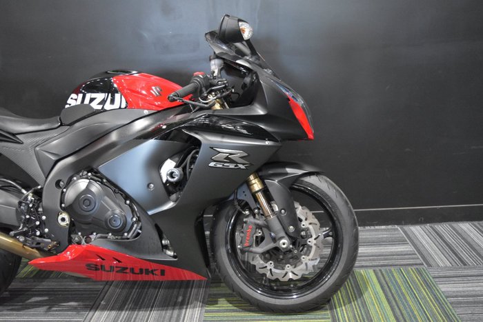 2010 Suzuki GSX-R1000 black