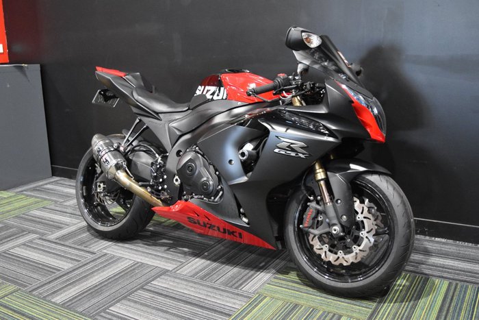 2010 Suzuki GSX-R1000 black
