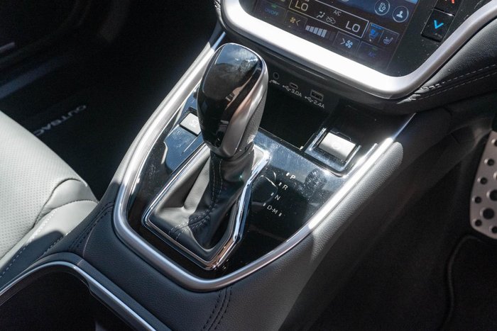 2024 Subaru Outback AWD Touring 6GEN MY25 AWD Crystal White