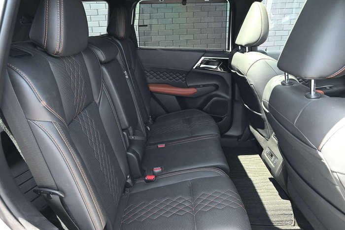 2023 Mitsubishi Outlander PHEV Exceed Tourer