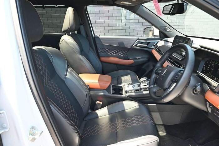 2023 Mitsubishi Outlander PHEV Exceed Tourer