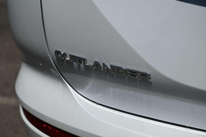 2023 Mitsubishi Outlander PHEV Exceed Tourer