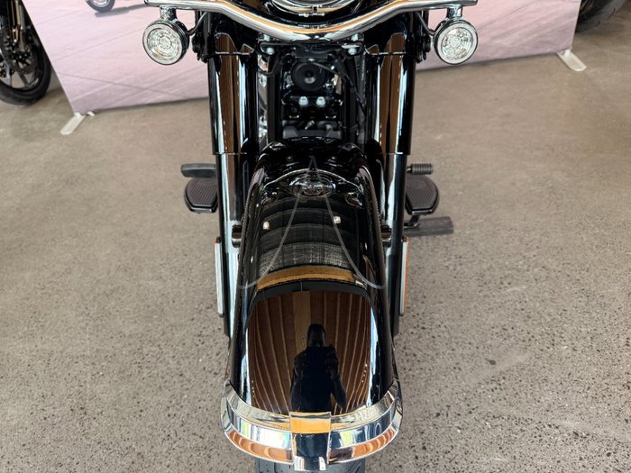 2025 Harley-davidson FLHC HERITAGE CLASSIC (117) Vivid Black