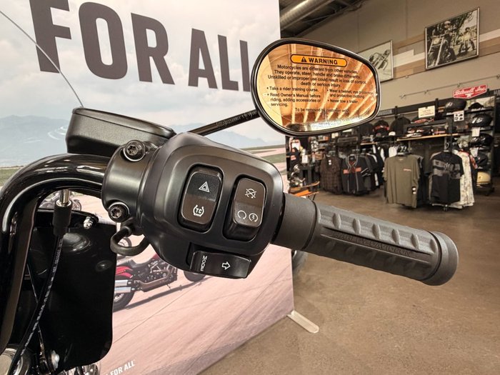 2025 Harley-davidson FLHC HERITAGE CLASSIC (117) Vivid Black