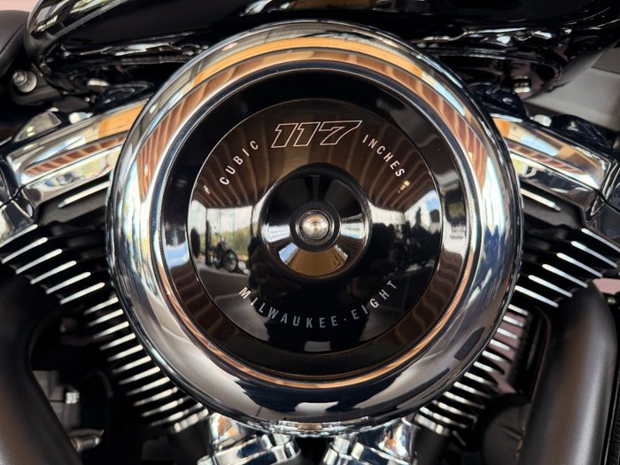 2025 Harley-davidson FLHC HERITAGE CLASSIC (117) Vivid Black