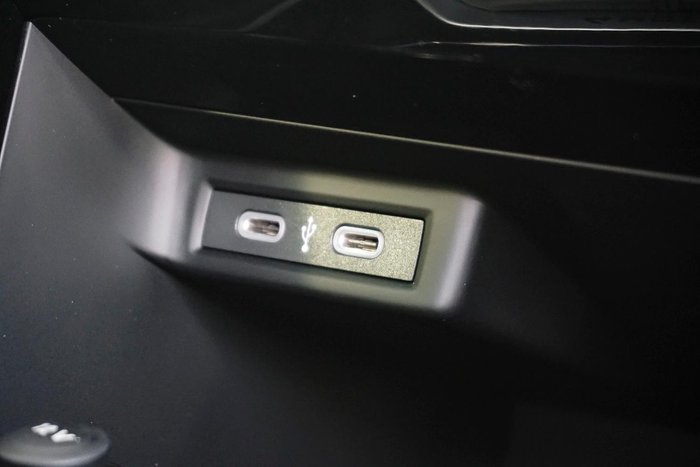 2025 Volkswagen T-Roc 140TSI R-Line