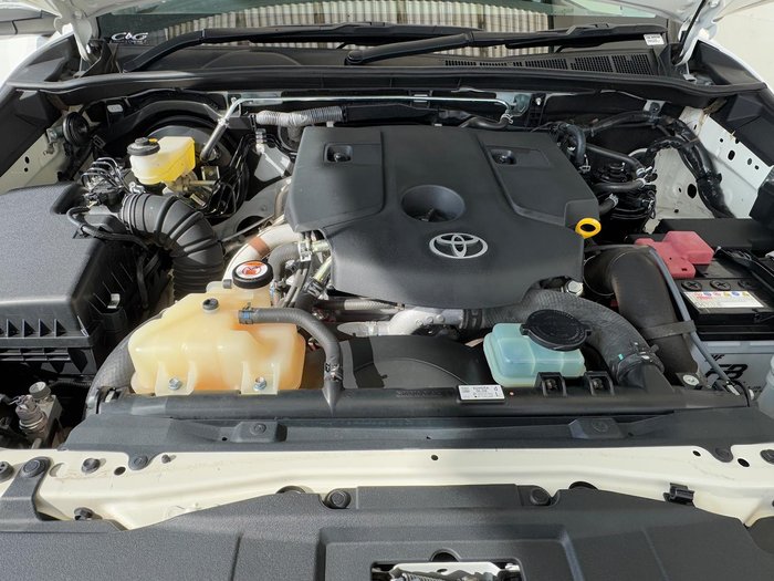 2022 Toyota Hilux SR5