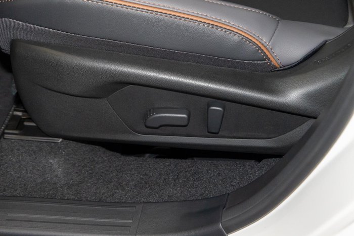 2025 Subaru Forester Hybrid Sport S6 MY26 AWD Crystal White