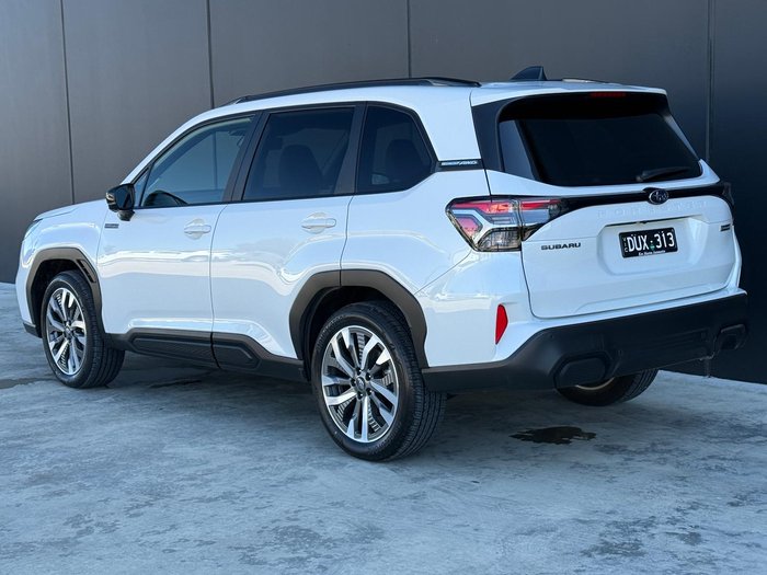 2025 Subaru Forester Hybrid Touring