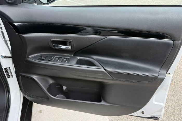 2021 Mitsubishi Outlander LS