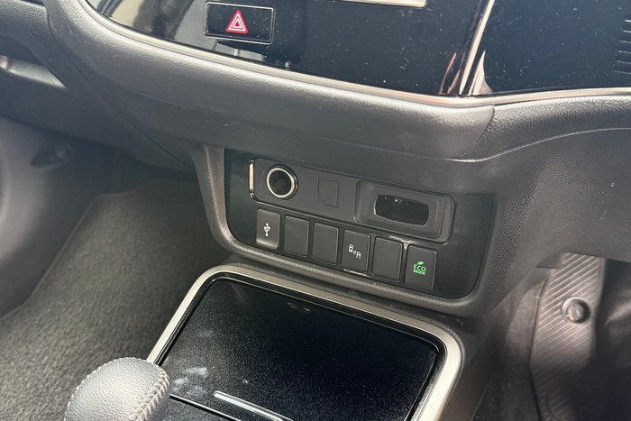 2021 Mitsubishi Outlander LS