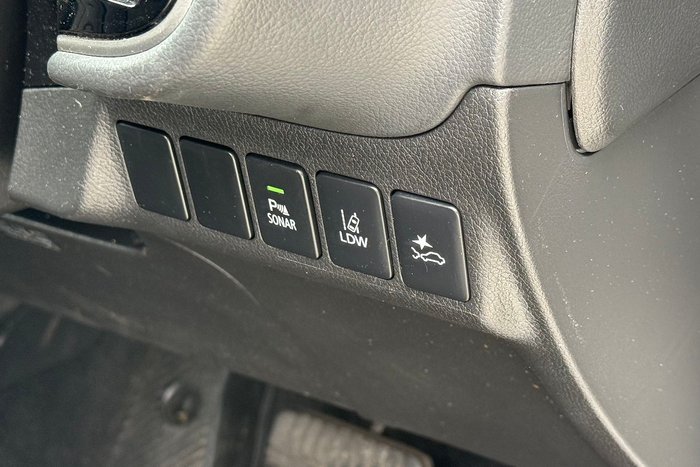 2021 Mitsubishi Outlander LS