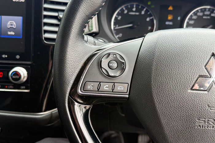 2021 Mitsubishi Outlander LS