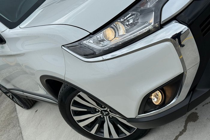 2021 Mitsubishi Outlander LS