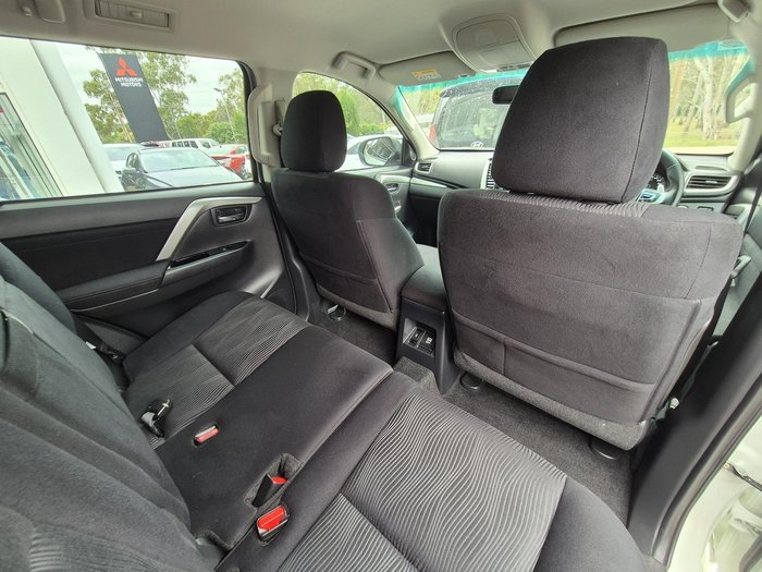 2021 Mitsubishi Pajero Sport GLX