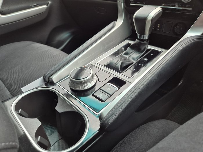 2021 Mitsubishi Pajero Sport GLX