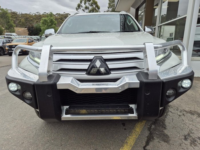 2021 Mitsubishi Pajero Sport GLX