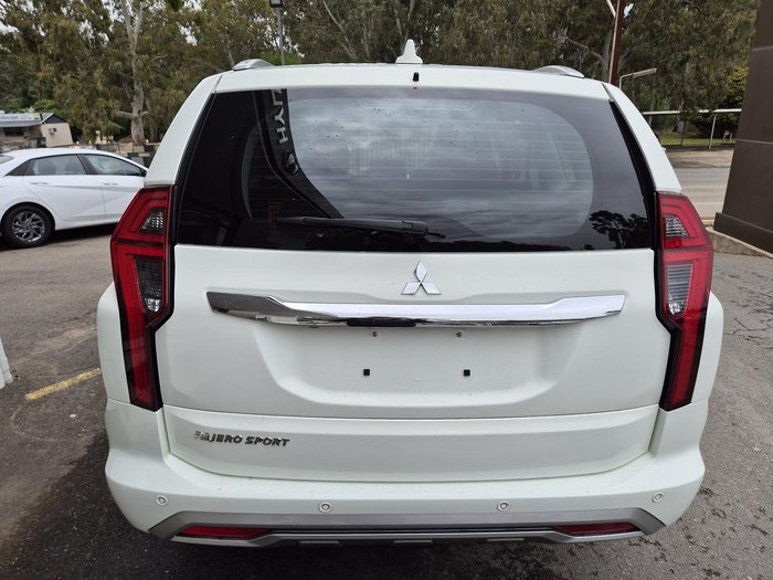 2021 Mitsubishi Pajero Sport GLX