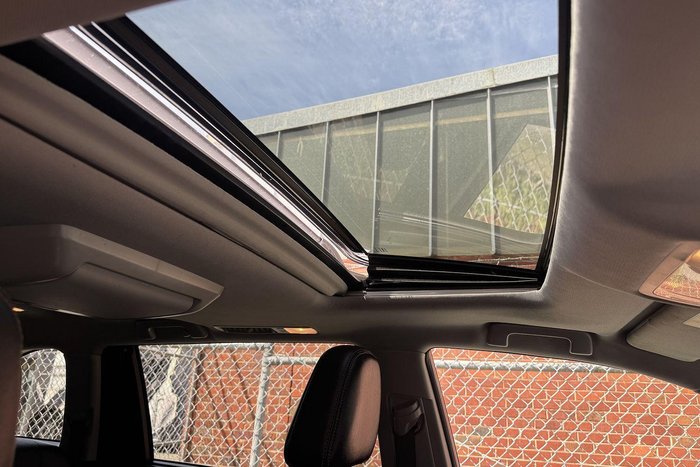 2017 Toyota Kluger Grande GSU50R White Pearl