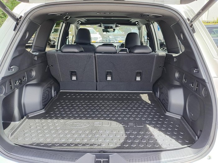 2025 Subaru Forester Touring S6 MY26 AWD Crystal White