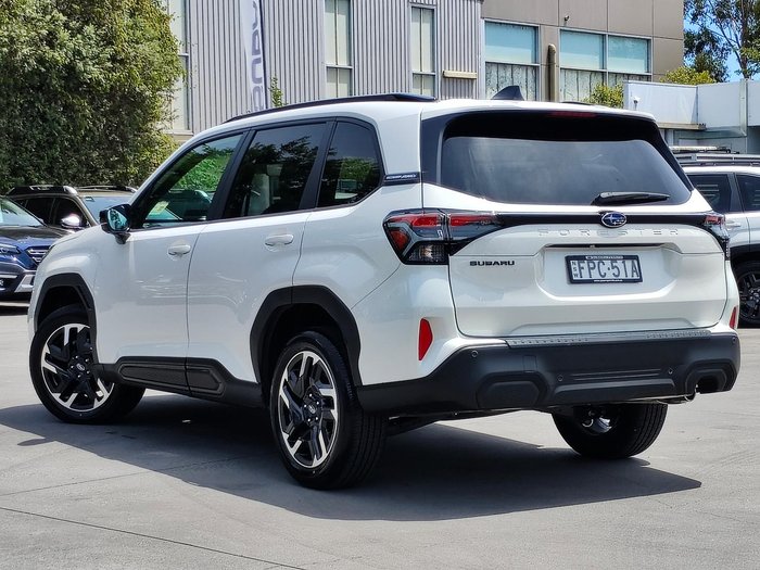 2025 Subaru Forester Touring S6 MY26 AWD Crystal White