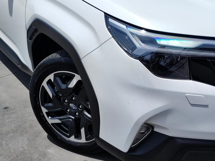 2025 Subaru Forester Touring S6 MY26 AWD Crystal White