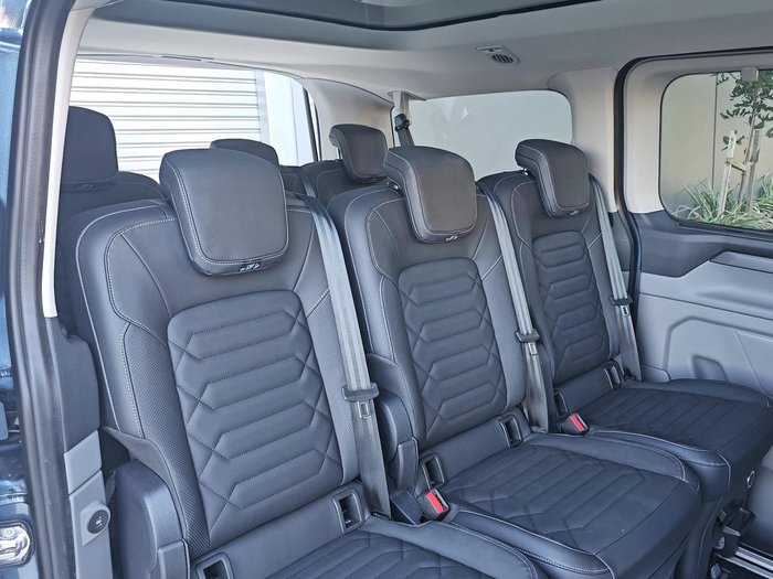 2025 Ford Tourneo Titanium X