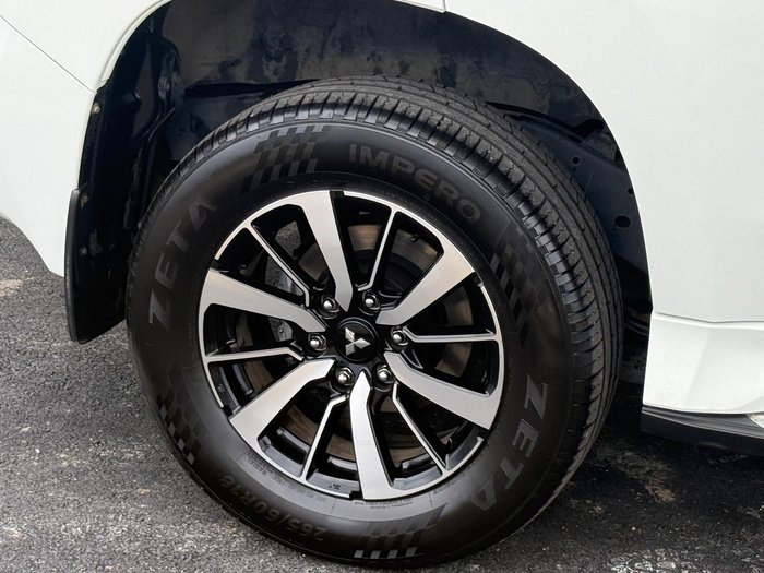 2017 Mitsubishi Pajero Sport Exceed