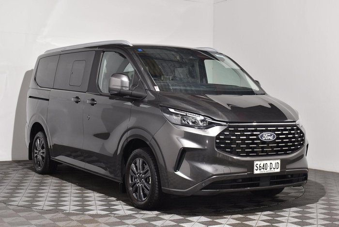 2025 Ford Tourneo